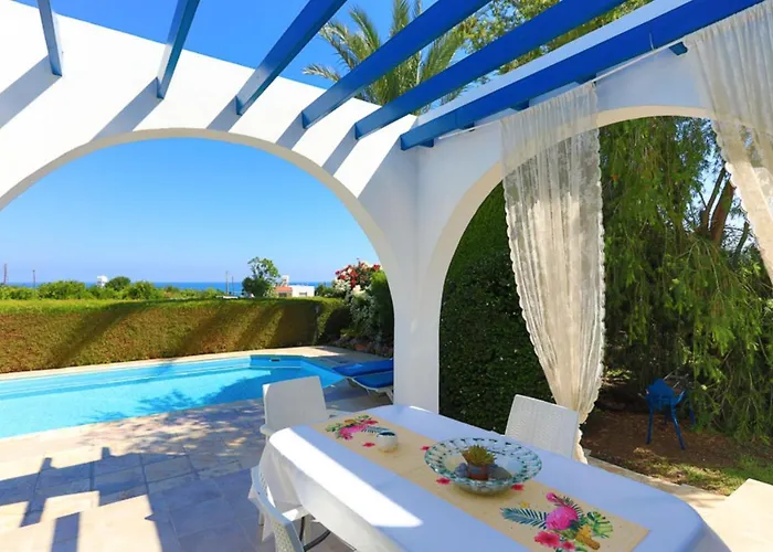 Lemon Grove Ena Villa *