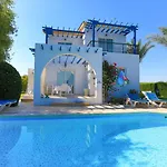 Lemon Grove Ena Villa