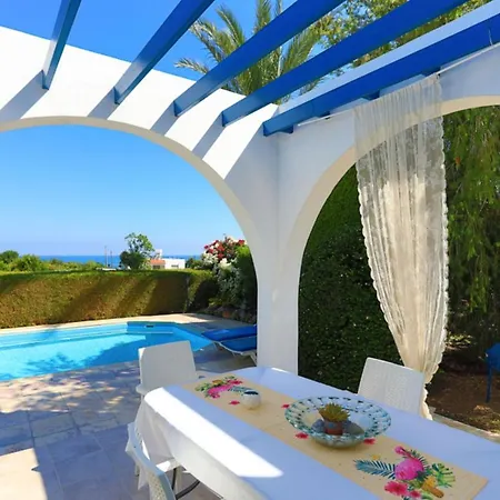 Lemon Grove Ena Villa *