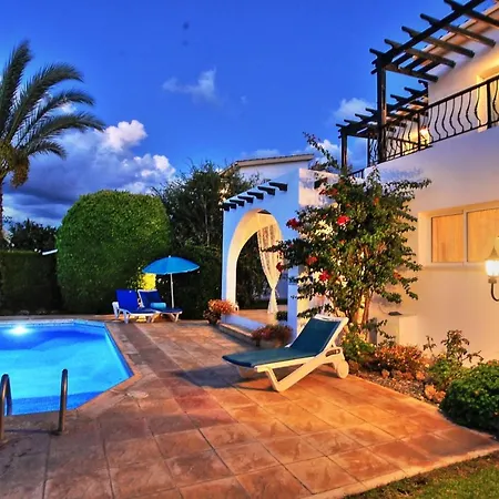 Lemon Grove Ena * Argaka