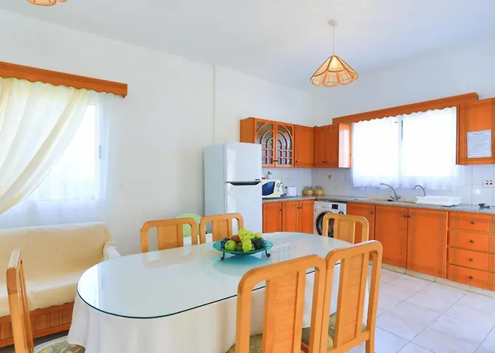 Lemon Grove Ena * Argaka